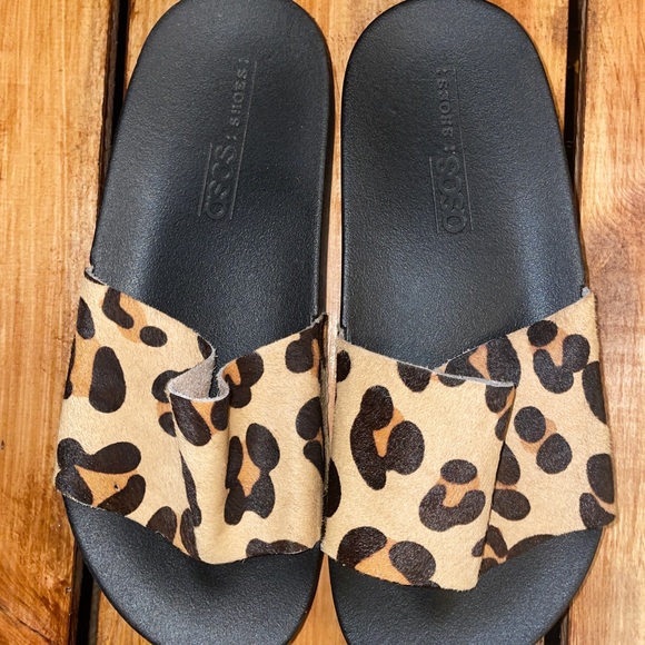 ASOS leopard print slides like new condition women’s size 7 - Picture 2 of 3
